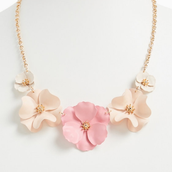 NWT Gold-tone&Blush Pink Matte Floral Statement Ne